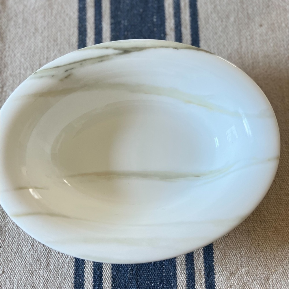 WEDGWOOD Vera Wang Vera Venato Imperial Marble Bone China Open Vegetable Bowl